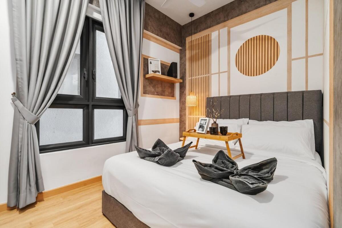 Vintage 2br Agile Bukit Bintang Near Trx By Rumabnb